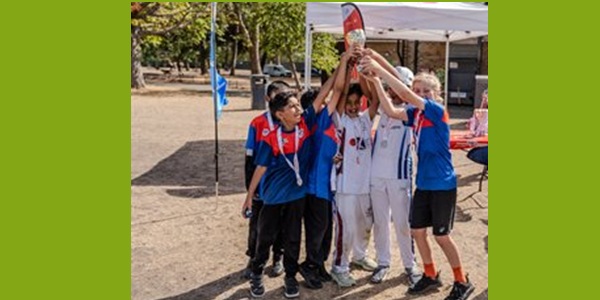 Mayor Lutfur Rahman congratulates Cricket Cup players 769_cricket.jpg
